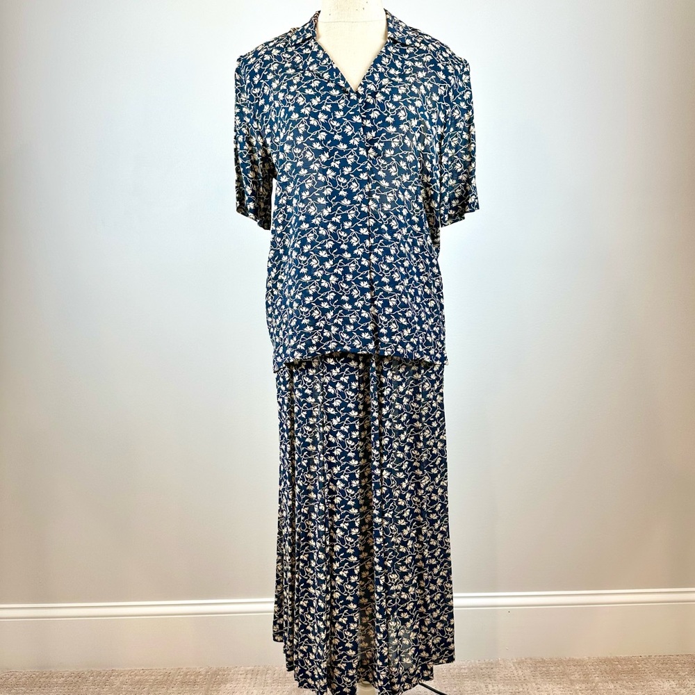 Doncaster Rayon Navy and Beige Floral Short Sleeve Top and Skirt Set